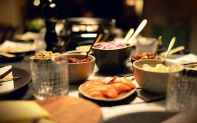 Quel est le meilleur vin à boire avec une raclette, rouge ou blanc ?